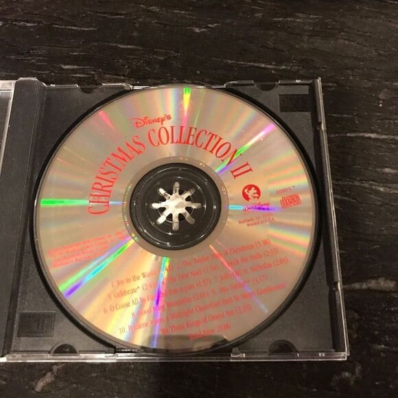 🎁 Disney’s Christmas Collection II Audio Music CD - Picture 2 of 5